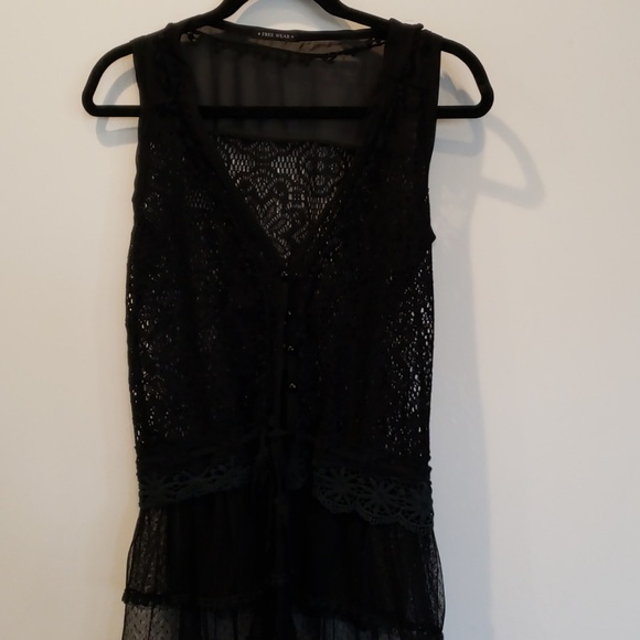 Free wear - Picture 1 of 3